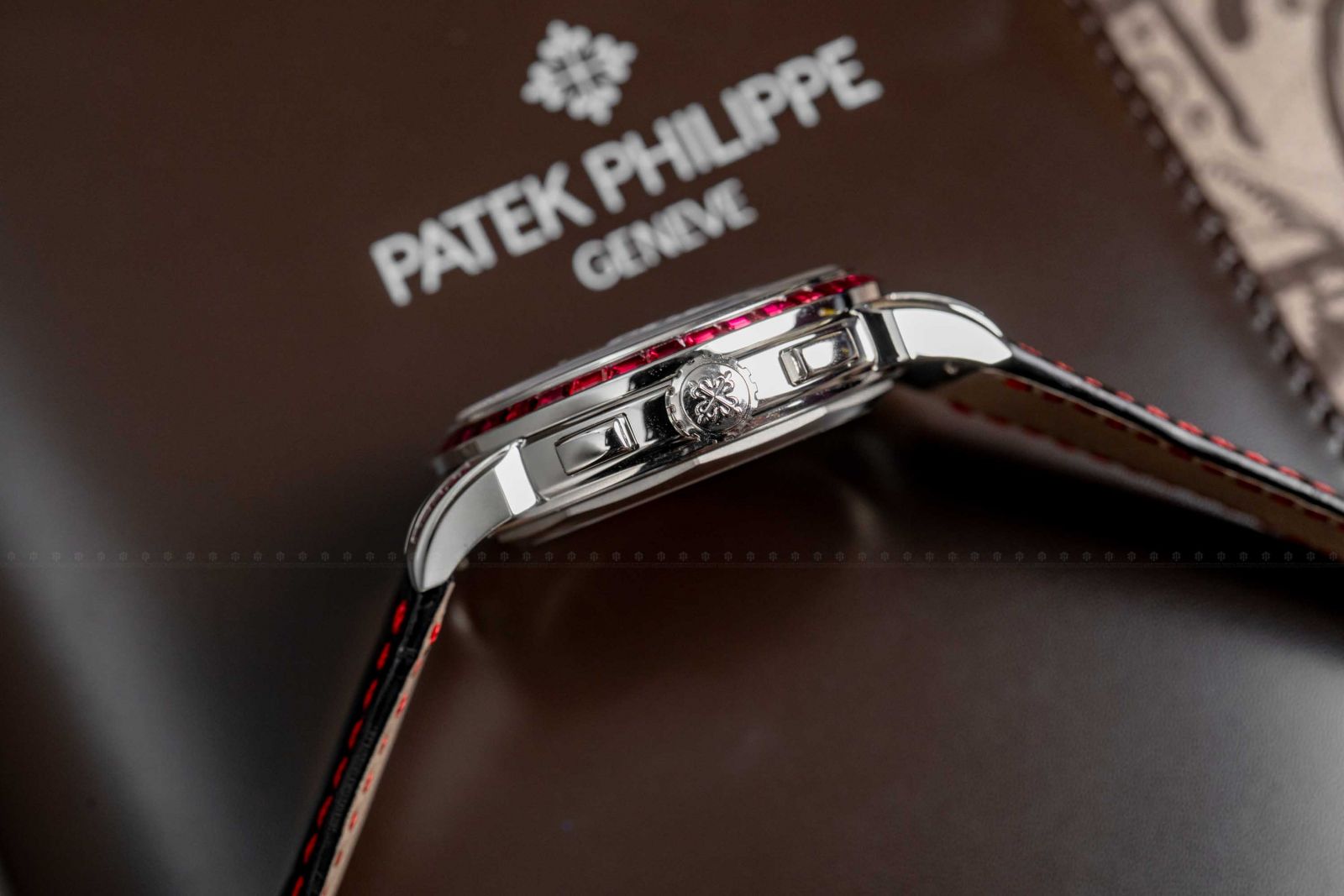 TA LUXURY WATCH
